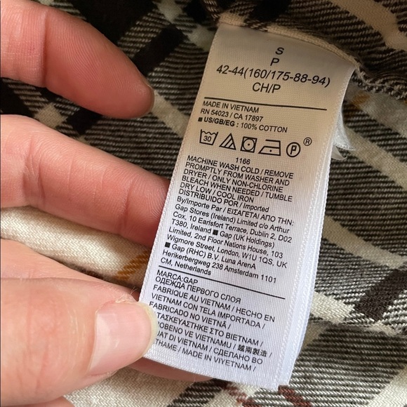 GAP Plaid Fall Flannel Button Down Shirt - Picture 8 of 8